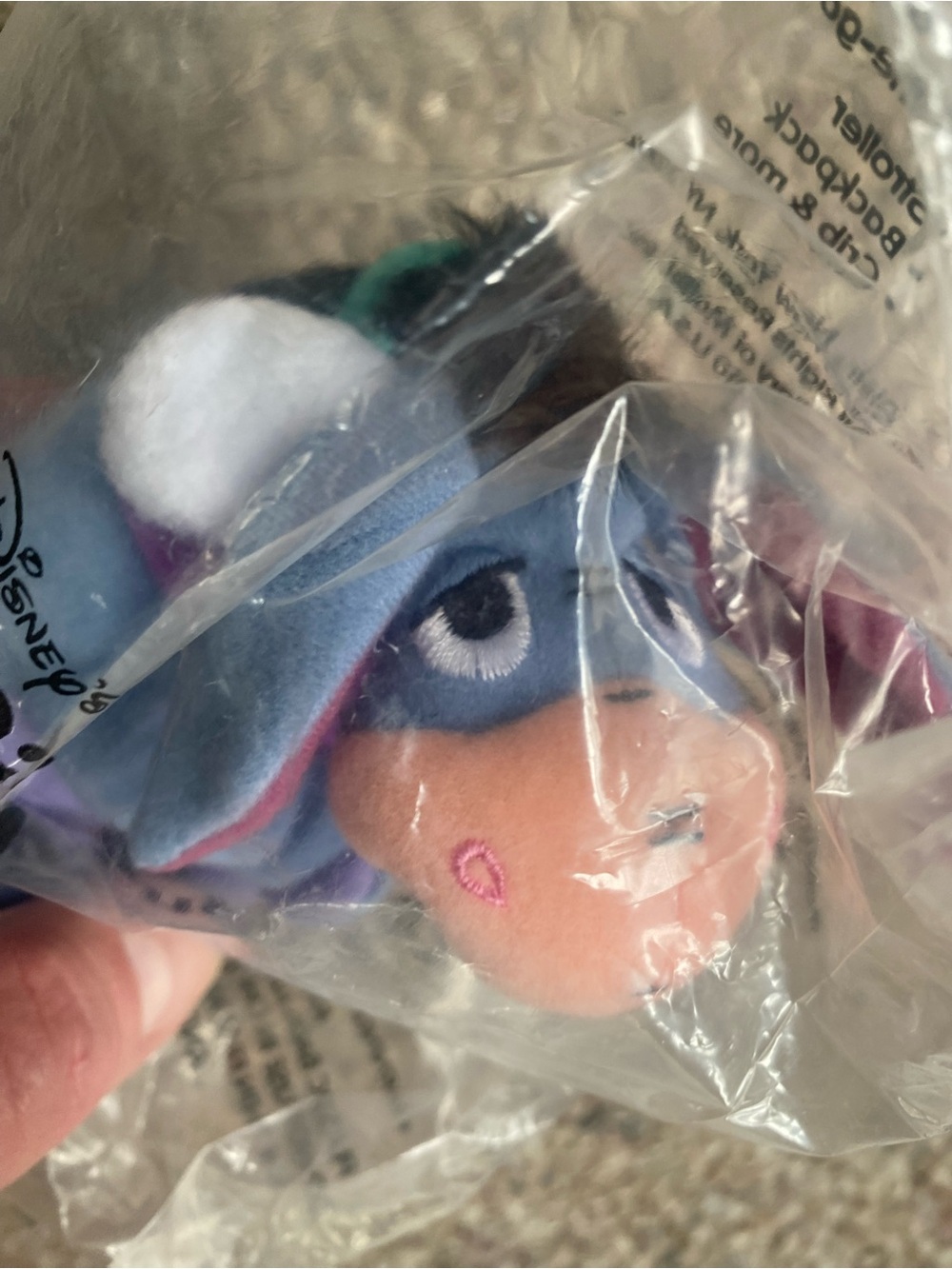 2000 Disney Winnie the Pooh Winter Hug Along Eeyore Plush Avon Fisher-Price NEW
